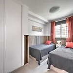 度假居 House With Rooftop Terrace, Views And Pool, 内尔哈
