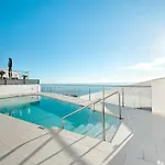 Дом отдыха House With Rooftop Terrace, Views And Pool,