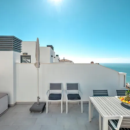 House With Rooftop Terrace, Views And Pool,