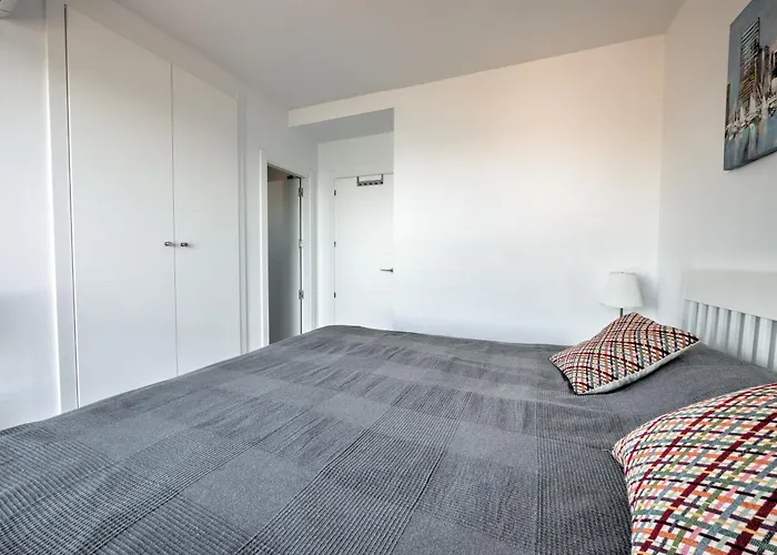 House With Rooftop Terrace, Views And Pool, Дом отдыха *