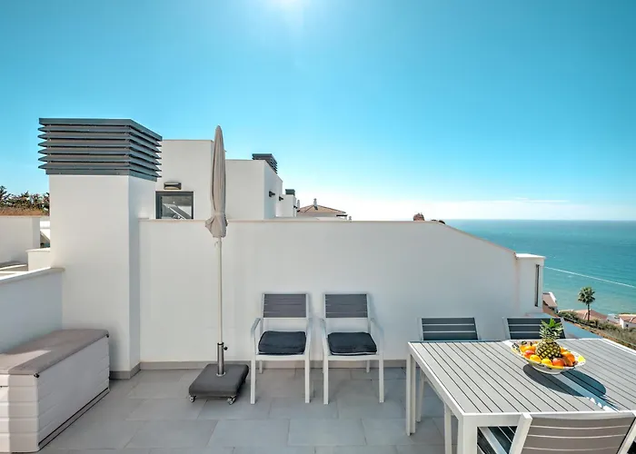 House With Rooftop Terrace, Views And Pool,