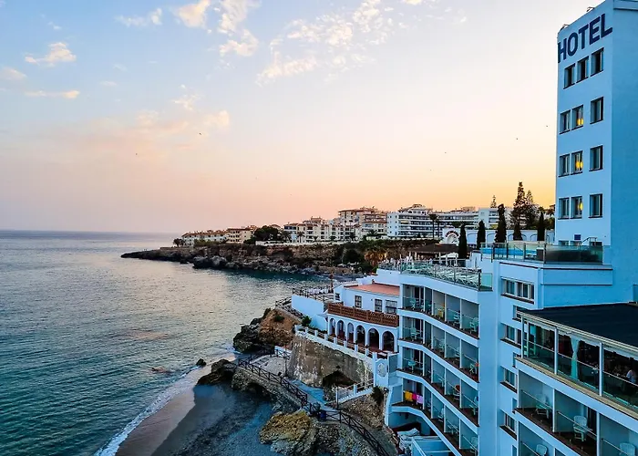 House With Rooftop Terrace, Views And Pool, Holiday home