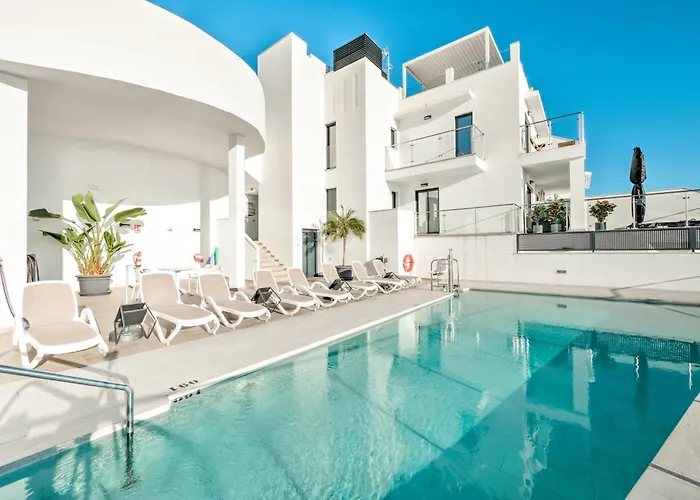 House With Rooftop Terrace, Views And Pool, *