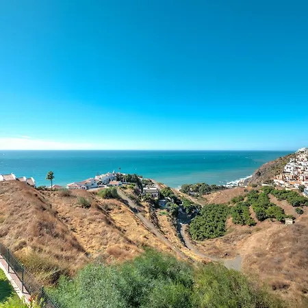 House With Rooftop Terrace, Views And Pool,