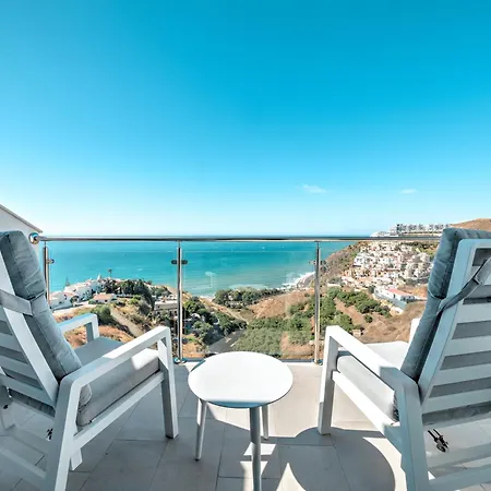 House With Rooftop Terrace, Views And Pool, Holiday home *