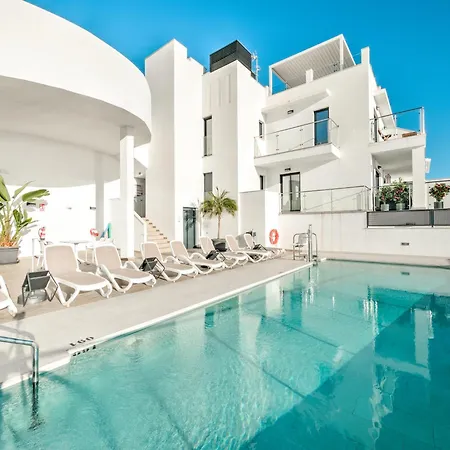 House With Rooftop Terrace, Views And Pool, *